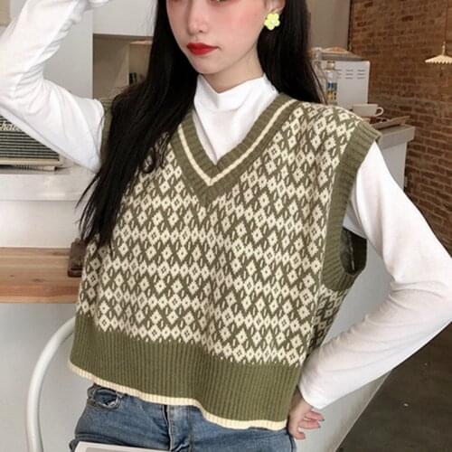 Vintage Knitting Vest Women Sleeveless Pullovers Female 2021 Autumn V-neck Streetwear Loose Knitwear Waistcoat Chic Crop Tops