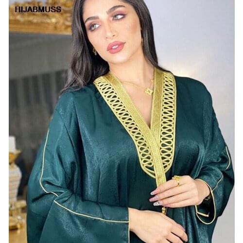 Moroccan Kaftan Dubai Dresses For Women Golden Ribbon V Neck Batwing Sleeve Muslim Abaya Turkey Arabic Clothes Velvet Womens