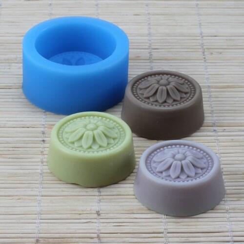 Handmade Soap Silicone Mold Round Shape with Flower Patterns Making Mould