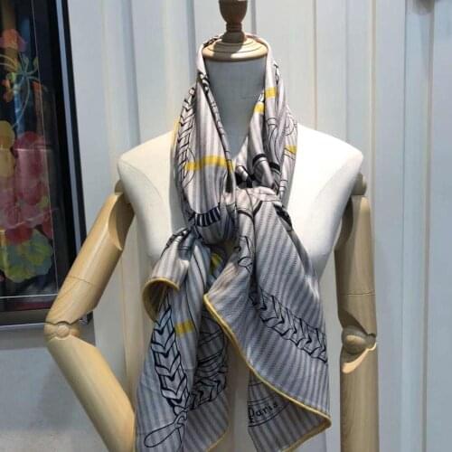 2020 new arrival autumn winter classic design 140*140 cm colorful scarf 65% cashmere 35% silk scarf wrap for women lady girl