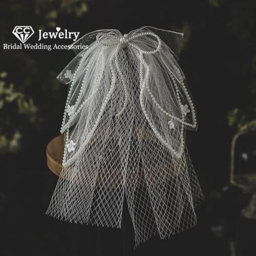 CC Short Veil Wedding Hairwear Women Accessories Engagement Hair Ornaments Bridal Headdress Romantic Veils With Combs Sale QS127