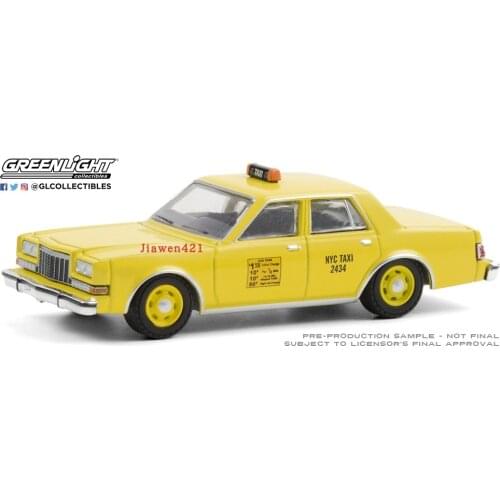 GreenLight 1:64 1984 Dodge Diplomat Taxi Yellow Alloy toy cars Metal Diecast Model Vehicles For Children Boys gift hot