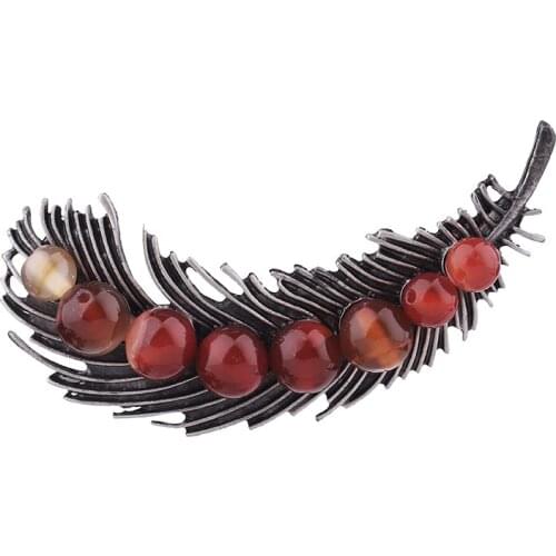 Luxury Red Natural Stone Brooches Vintage Leaf Shape Broches for Women Feather Coat Corsage Scarf Buckle