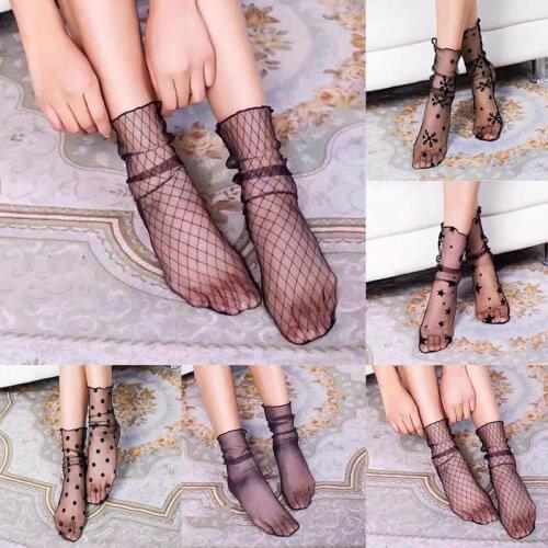 Sexy Summer Retro Lace Floral Mesh Women Socks Thin Middle Tube Transparent Sock Women Breathable Silk Ultrathin Sock Hot Sale