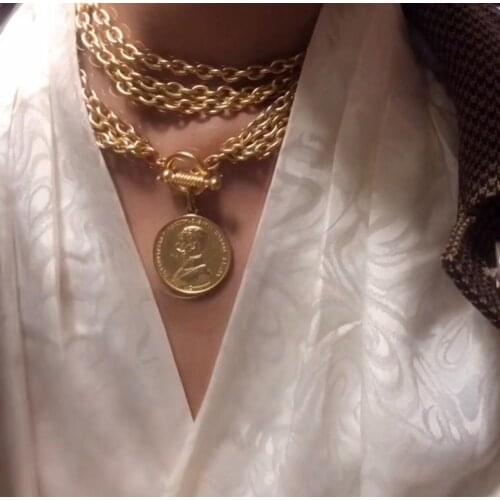 Rongho Vintage Metal Human head chokers necklaces for women Chunky chains metal coin pendant necklace Punk jewelry