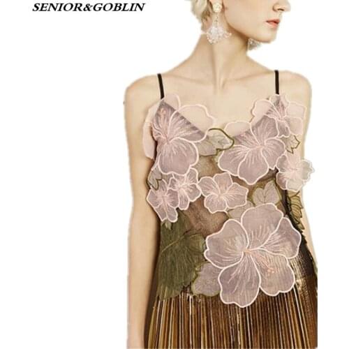 2019 Summer Streetwear Runway Sexy Pink Black Embroidery Top Spaghetti Strap 3D Floral Camis Women Appliquies Vest Tank Tops