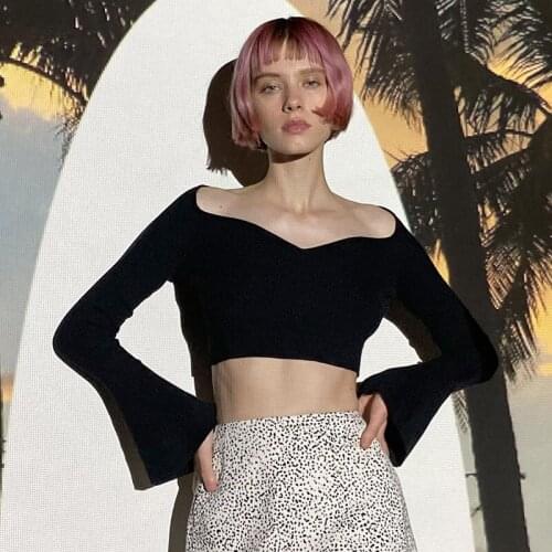 Autumn New Ins Sexy Navel Big V Neck T-Shirt Female Fashion Tops for Women Street Style Flare Long Sleeve