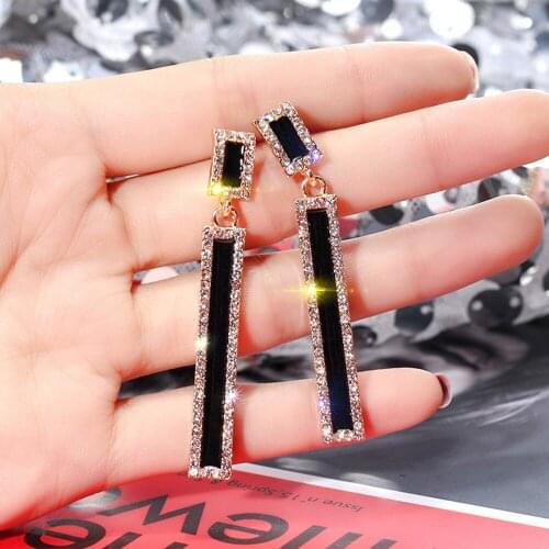 Womens Fashion Geometric Earrings Dangle Earrings Girl Long Style Exaggerated Earrings Jewelry Accessories for Women