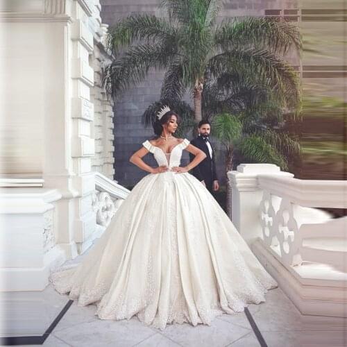 Princess Bride Dresses Couture Appliques Folded Off The Shoulder Deep V-neck Ball Gown For Bridal Special Occassion