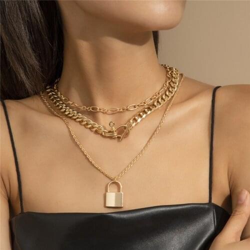 2021 New Multi Layer Lock Pendant Necklace Ot Buckle Necklace Simple Necklace Sets for Women New Creative Jewelry for Women Gift