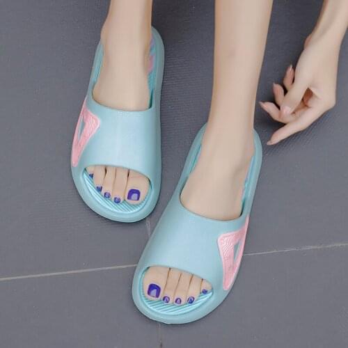 Indoor comfortable soft slippers Men women Non-slip bathroom home shoes Flat EVA Thick sole Slides Womens sandals