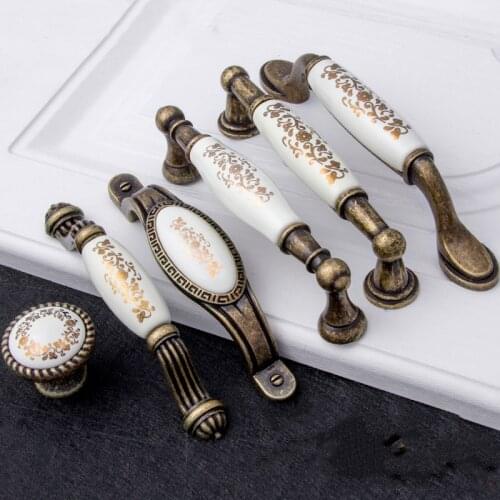 Luxury Golden European Style Handle Ceramic and Brass American Wardrobe Handle Door Kitchen Cabinet Drawer White Furniture