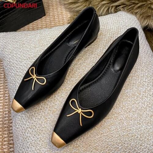 CDPUNDARI Low-heeled Shoes