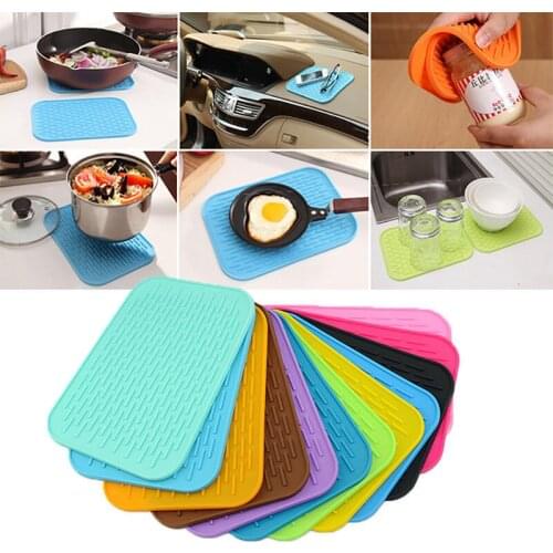 New Practical Silicone Holder Mat Kitchen Heat Non-slip Resistant Trivet Pot Tray Straightener Kitchen Tools