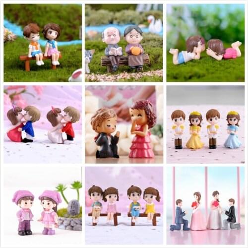 1set Boy Girl Home Decor Sweety Lovers Couple Chair Figurines Miniatures Terrariums Fairy Garden Moss Children Toy Resin Crafts