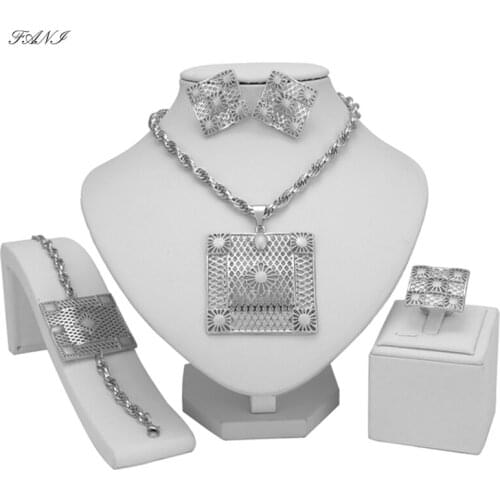 Fani Top Exquisite Dubai gold/sliver-color Brand Jewelry Set Nigerian Wedding Fashion African Beads Jewelry Set Costume Design