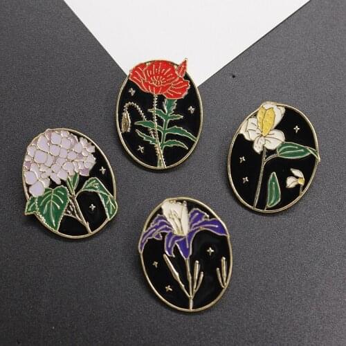Original design, new plant, iris flower, Yu Meimei, enamel drop oil, brooch, light proof pin, female jewelry wholesale