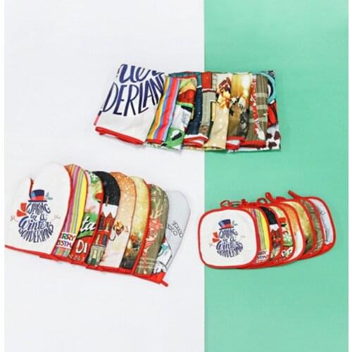 3Pcs Merry Christmas Apron Insulated Gloves Pot Pad Set Creative Christmas Kitchen Accessories 2022 New Year Gifts