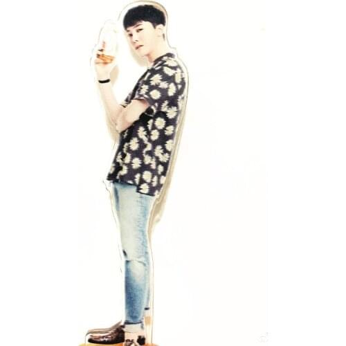 KPOP G-Dragon Acrylic Transparent Stand Figure Board PEACEMINUSONE Desk Decor jh414