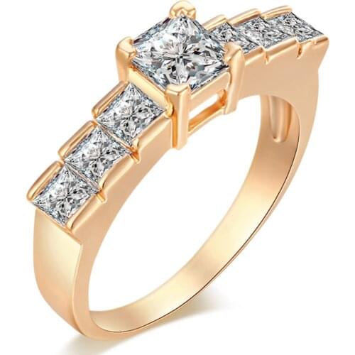 High quality Austria Crystal Rings Square shape gold colour CZ Ring for women Wedding Engagement Jewelry Fashion Bands Wholesale