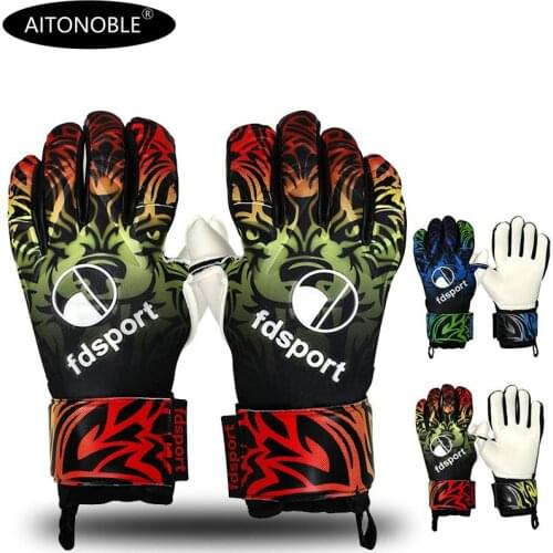 2021 Aitonoble New Design Professional Soccer Goalkeeper Glvoes Latex Finger Protection Adult Students Football Goalie Gloves
