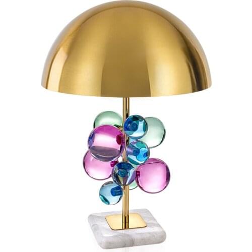 Postmodern minimalist creative model room crystal table lamp designer American luxury hotel model room table lamp