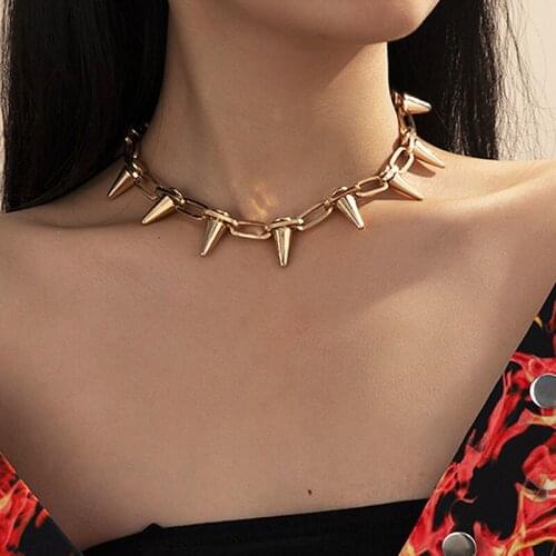 Punk Vintage Aluminium Alloy Rivet Thick Chain Choker Necklace for Women Hiphop Exaggerated Geometric Clavicle Necklace Jewelry