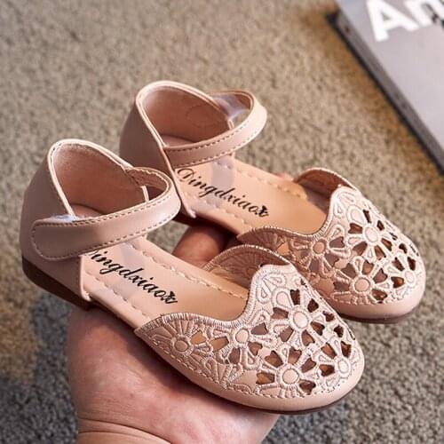 Girls Hollow Out Sandals 2021 Summer New Fashion Flower Kids Shoes Beige Pink Casual Flat Girls Shoes Children Ankle-wrap Shoes
