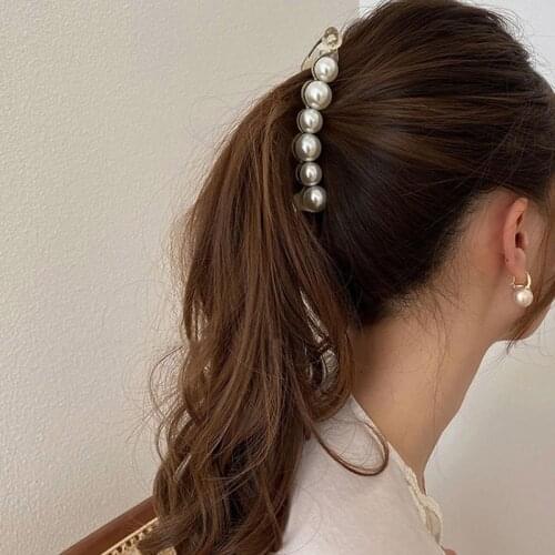 Elegant Korean Pearls Clip Headdress INS Pearl Banana Shape Vertical Hair Clip Ponytail Hairpin Simple Women Hair Accessories