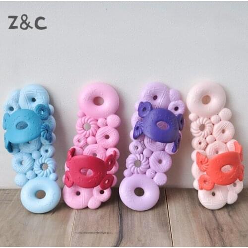 Bathroom Non-Slip Slippers Womens Summer Flat Floor Sandals Indoor Bath Leak Soft Sole Hollow Shoes men 2021 New Fashion Style