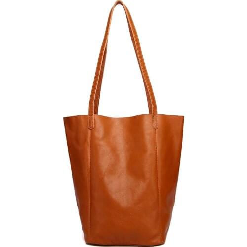 Luxury Soft Real Leather Women Shoulder Bag Casual Lady Shoulder Bag Solid Vintage Genuine Leather Women Handbag Female Tote Bag
