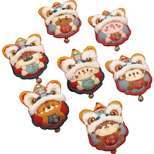 Hani Ping An character embroidery diy wake lion hand-embroidered Ping An Fu material bag to send boyfriend zodiac car pendants