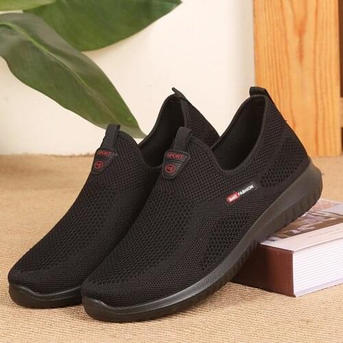 Mens Sports Shoes for Running Sneakers Men Leisure Black Tenis Brand Breathable Famous New Summer Soft-soled Plus Size Shoes