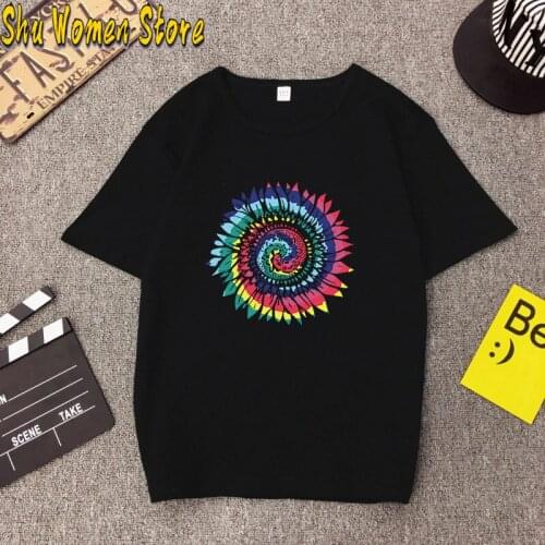 Graffiti Spiral Print T-shirt Women 2021 Summer Short Sleeve Graphic Tee Harajuku Tops Aesthetics Clothes Mujer Camisetas
