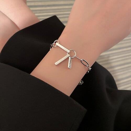 Hot selling hip-hop fashion jewelry with new personality geometric rabbit bracelet temperament bracelet for women party gifts