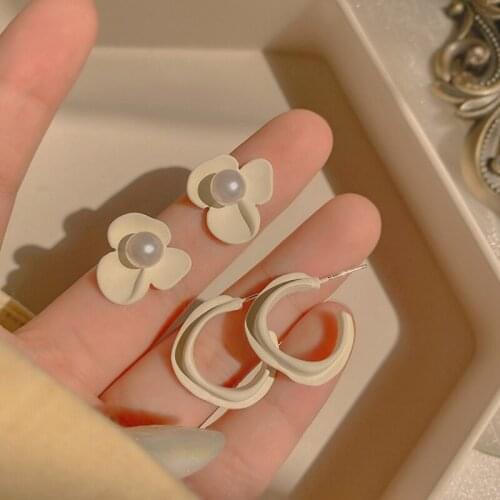 PERMIH Simple Vintage Flower Earrings For Women Geometric Statement Spray Paint Metal Earrings 2021 Trend Fashion Jewelry