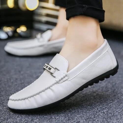 2021 Summer New Fashion Brand Leather Comfortable Pea Shoes Mens Lightweight Non-Slip Driving Casual Shoes Moccasin Shoes Men