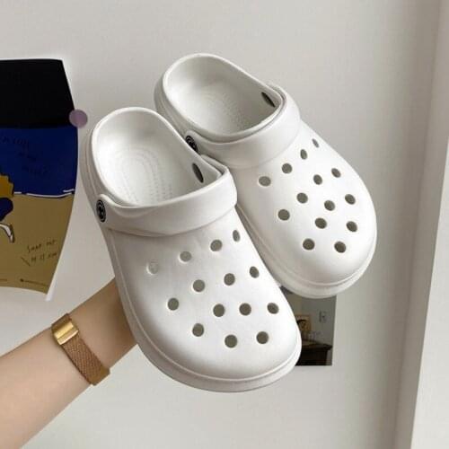 Dongdong shoes womens fashion Korean anti slip thick soled student nurse student lovely couple Baotou beach sandals