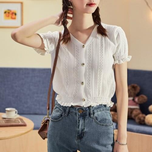 Women Button Front V Neck Crop Top With Frill Hem