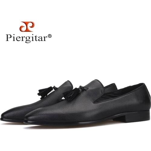 Piergitar brand 2019 New Black Genuine Leather mens loafers Handmade fashion men leather tassel shoes big size smoking slippers