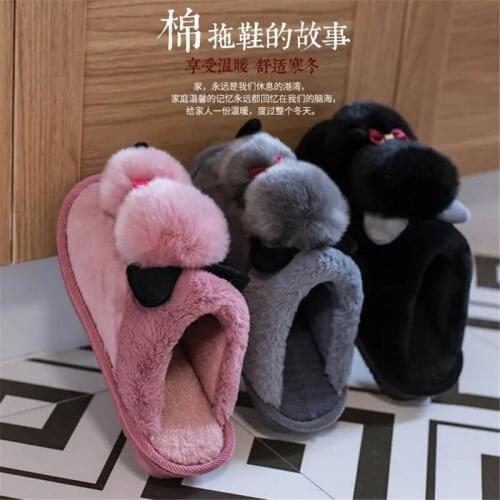 New Arrival Girl Luxury Fluffy Fur Slippers Ladies Indoor Warm Furry Fur Flip Flops Women Amazing Plush Fur Slides Wholesale Hot