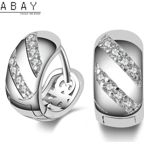 S925 Silver Needle Simple Rhinestone Earrings Womens New Super Flash Temperament Elegant Zircon Luxury High-end Ear Pendant