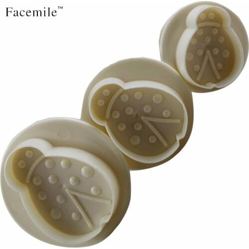 3pcs/set Small Ladybug Food Grade Plastic Cookies Decorating Fondant Spring Plunger Cutter Tools