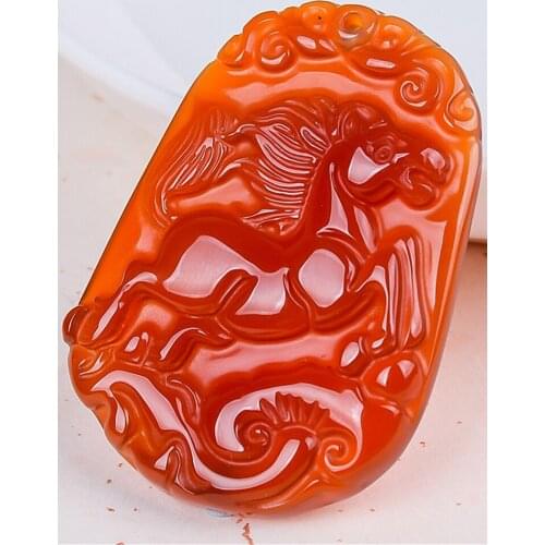 Natural Red Chalcedony Horse Necklace Pendant Hand Carved Red Jewel Horse Necklace Lucky Amulet Pendant Fashion Jewelry Gift