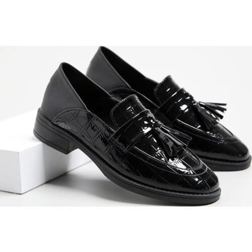 Japanned leather brogue shoes women crocodile pattern fringe leather flats two ways wear slip on derby shoes woman tassel loafer