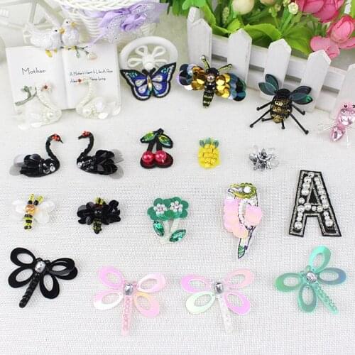 20pcs/lot Small Animal Swan Bee Cherry Pineapple Sting Parrot Sequins Embroidery Patches Diamond Beads Clothes Decoration