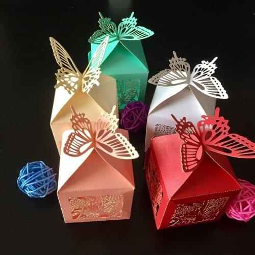 50pcs Hollow out lace Butterfly Candy Boxes Favor Gifts Boxes bonbonniere Wedding Party Centerpieces Holiday Supplies