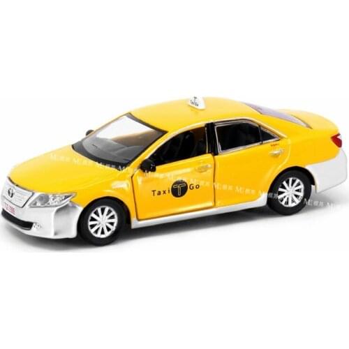 1:64 2011 TOYOTA CAMRY 05 Alloy model car Metal toys for childen kids diecast gift