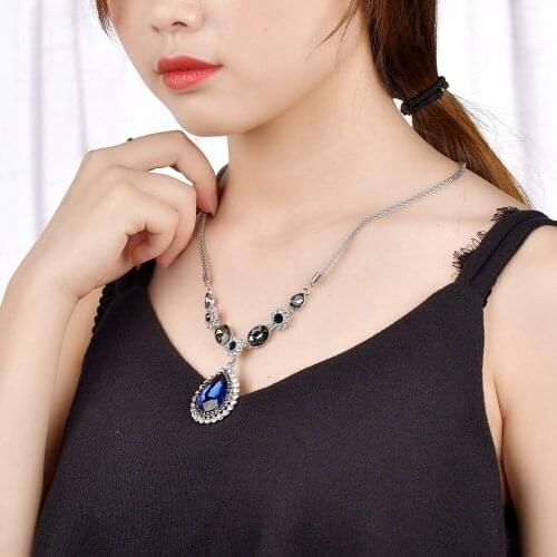 2019 Wholesale Hot Fashion Blue Color Boho Flowers Statement Necklaces Beads Choker Pendants Necklaces For Women Bijoux