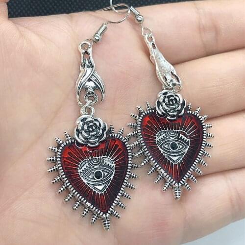Fashion Earrings Blood Red Color Heart Occult Goth Pendant Vintage Metal Boho Dangle Earrings 2021 Trendy Fashion Jewelry